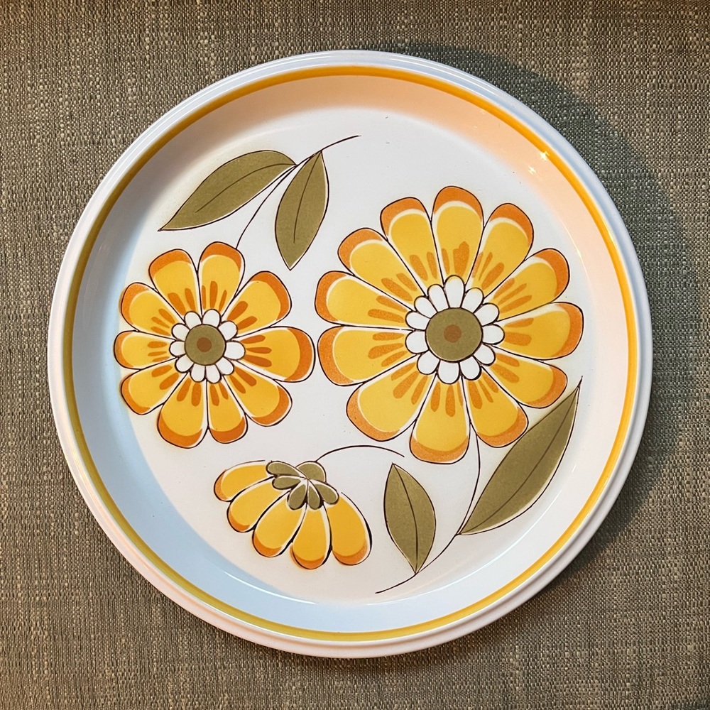 Vintage Mikasa Light N Lively Happy Chop Plate Yellow Daisies Japan D5352